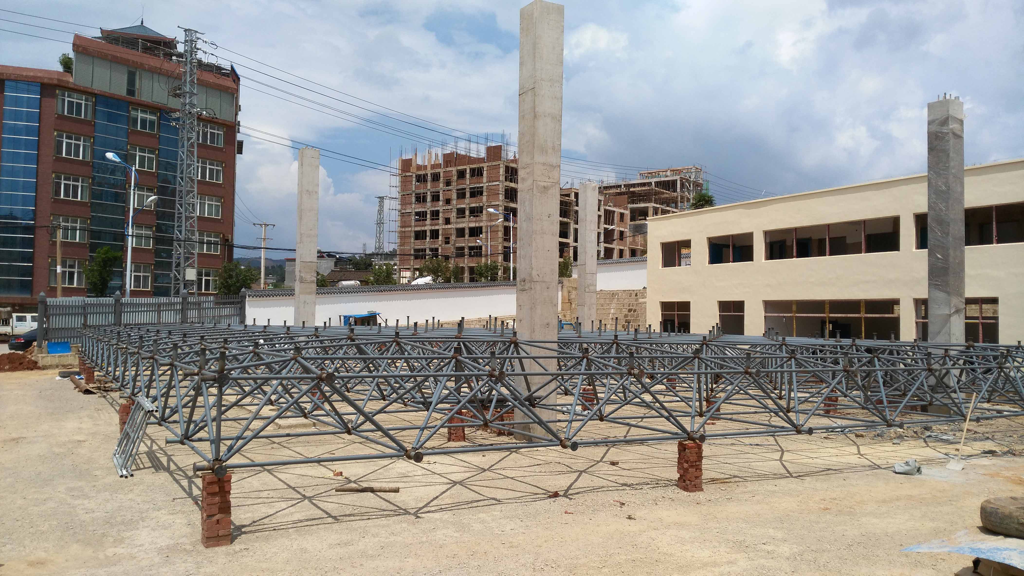 蛟河小型加油站网架