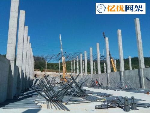 蛟河料棚网架设计